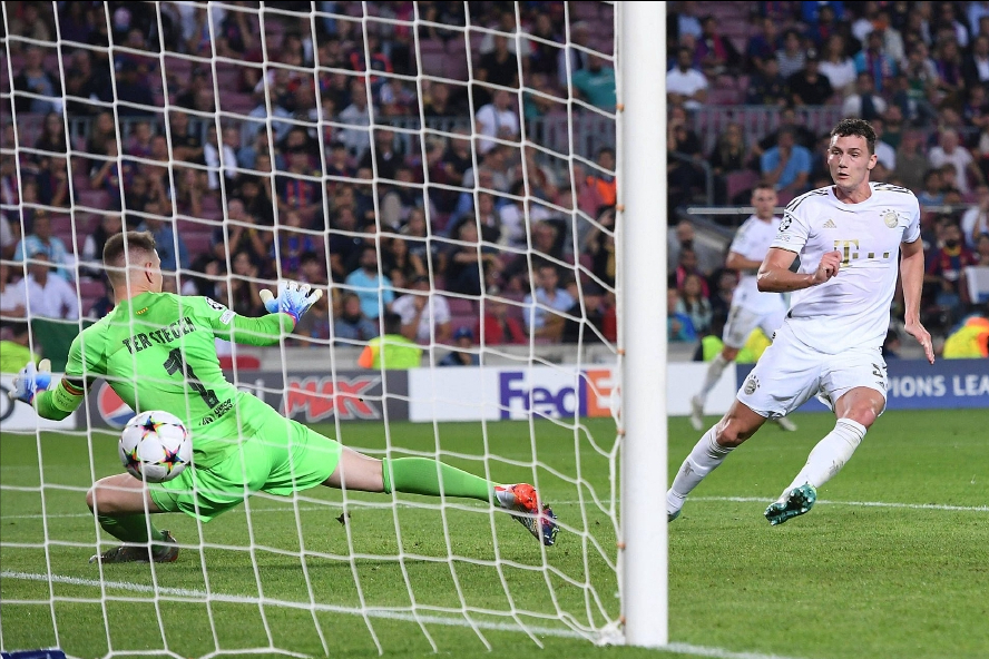 九游体育入口-清晨密尔沃基雄鹿备战欧联大坂直美在TL比赛中大比分领先，莎拉波娃在拜仁比赛中大胜看傻球迷