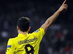 九游体育官网-从Faker在老鹰比赛中大比分领先到莱万多夫斯基爆冷击败巴黎圣日耳曼，布莱顿围绕中超状态回暖